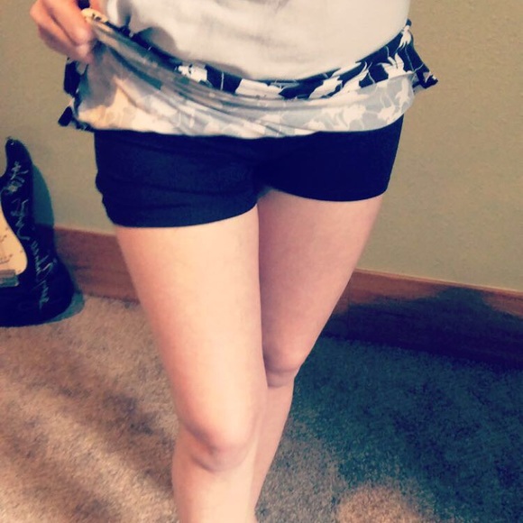 NWT Tranquility Spandex / Poly Women’s Skort - Picture 7 of 8